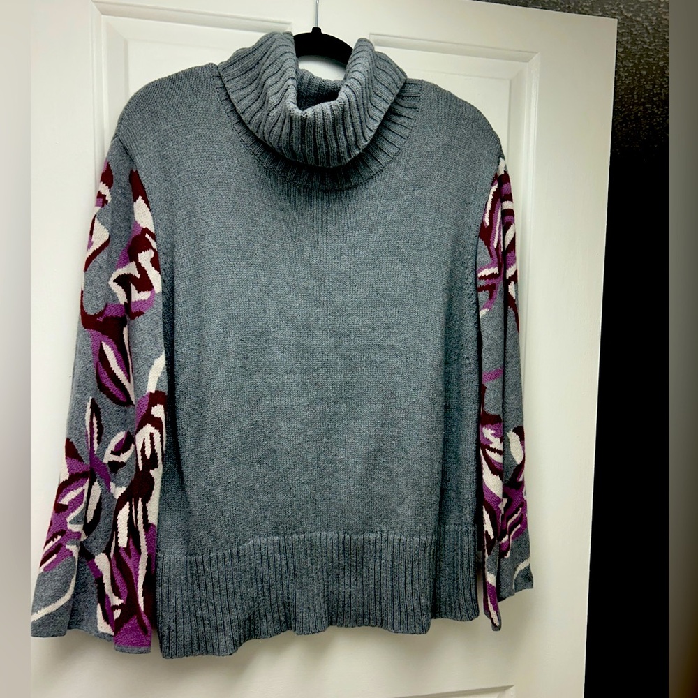 CAbi Eden pullover sweater in size L